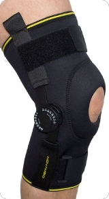 Novamed Kniebrace met instelbare scharnieren