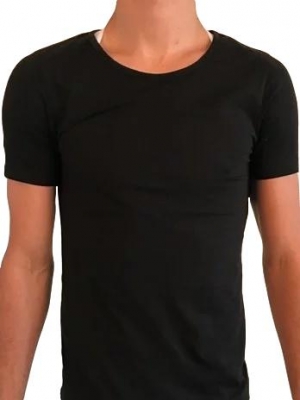 Houding corrector onder het shirt voorkant